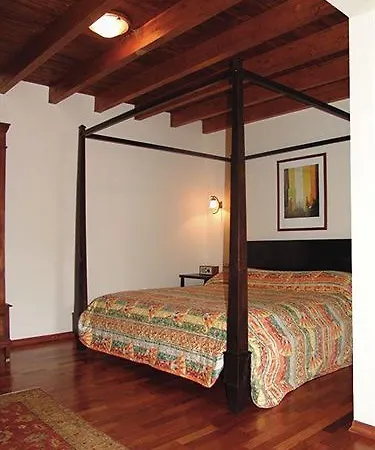 Zacosta Couette-café Rhodes City